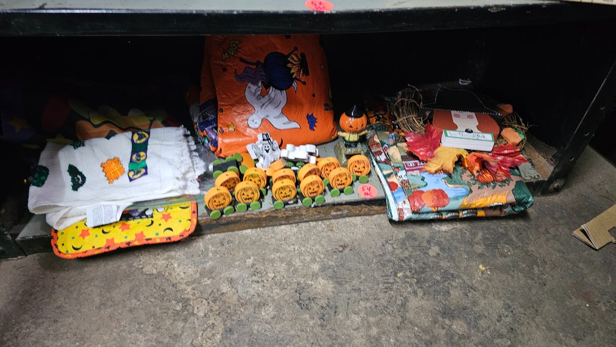 Holloween theme items