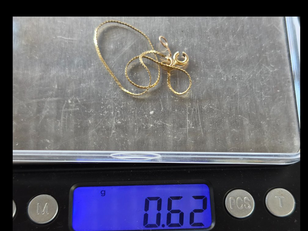 14K gold bracelet, clasp is broken