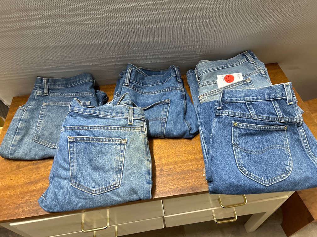 (2) Lee Jeans, Wrangler Jean Shorts+