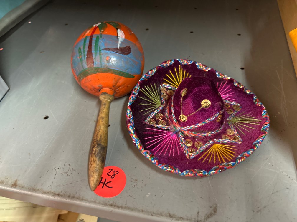 Maraca, Mini Hat