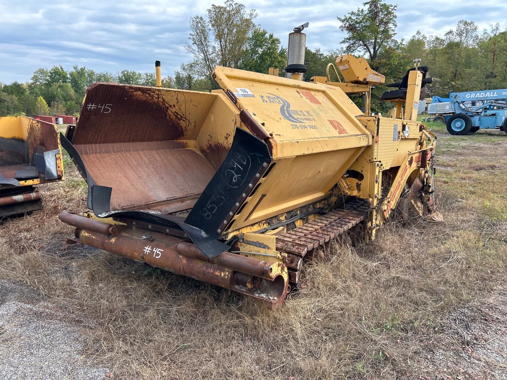 Blaw-Knox Asphalt Paver