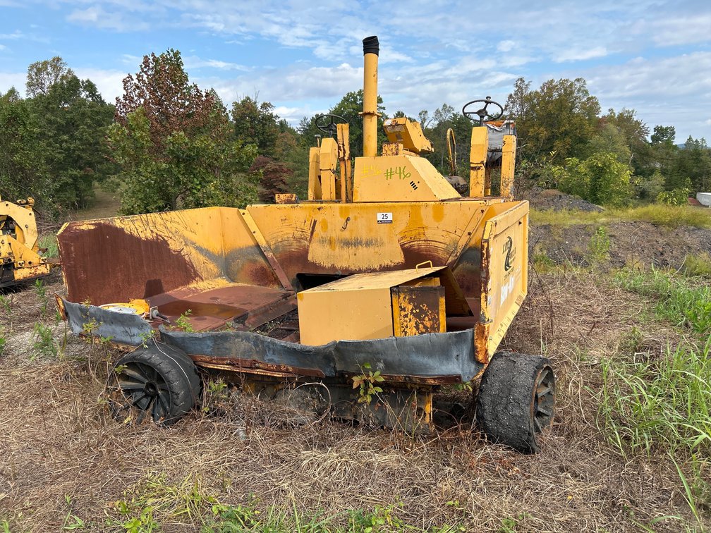 Blaw-Know Asphalt Paver