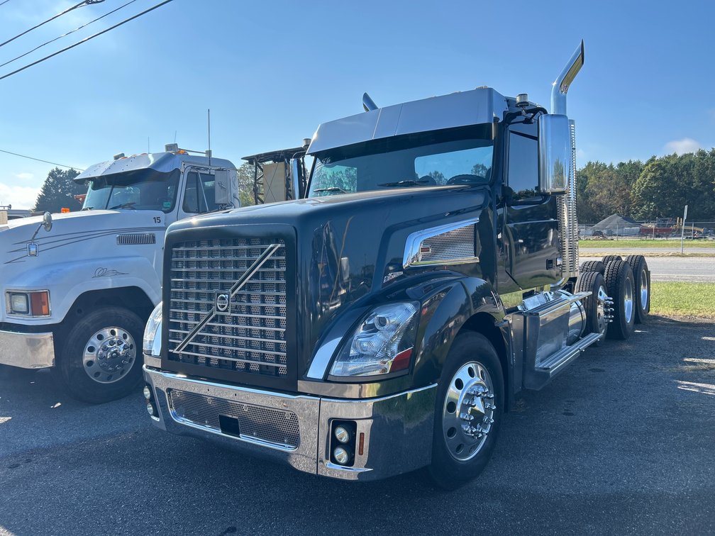 2007 Volvo VT Truck