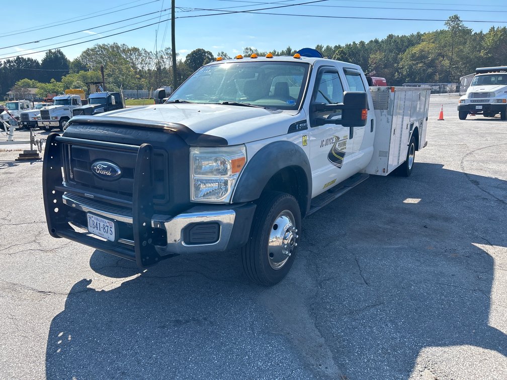 2011 Ford F-450 Pickup Truck