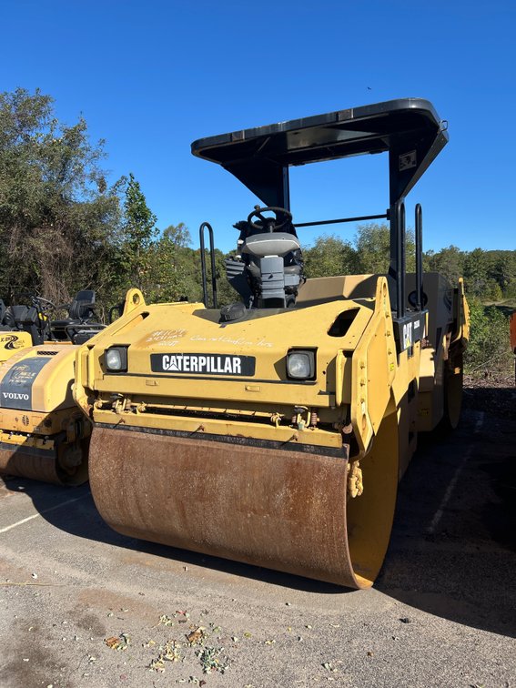 2007 Caterpillar CB 534D Roller