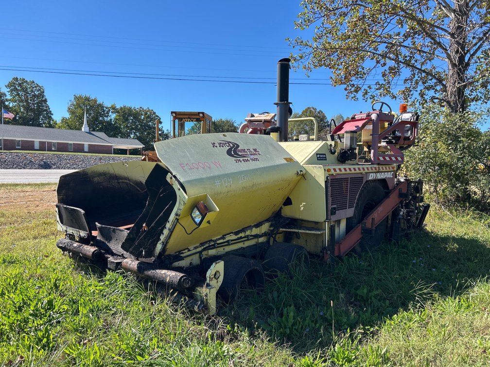 2011 DynaPac F1000W Paver