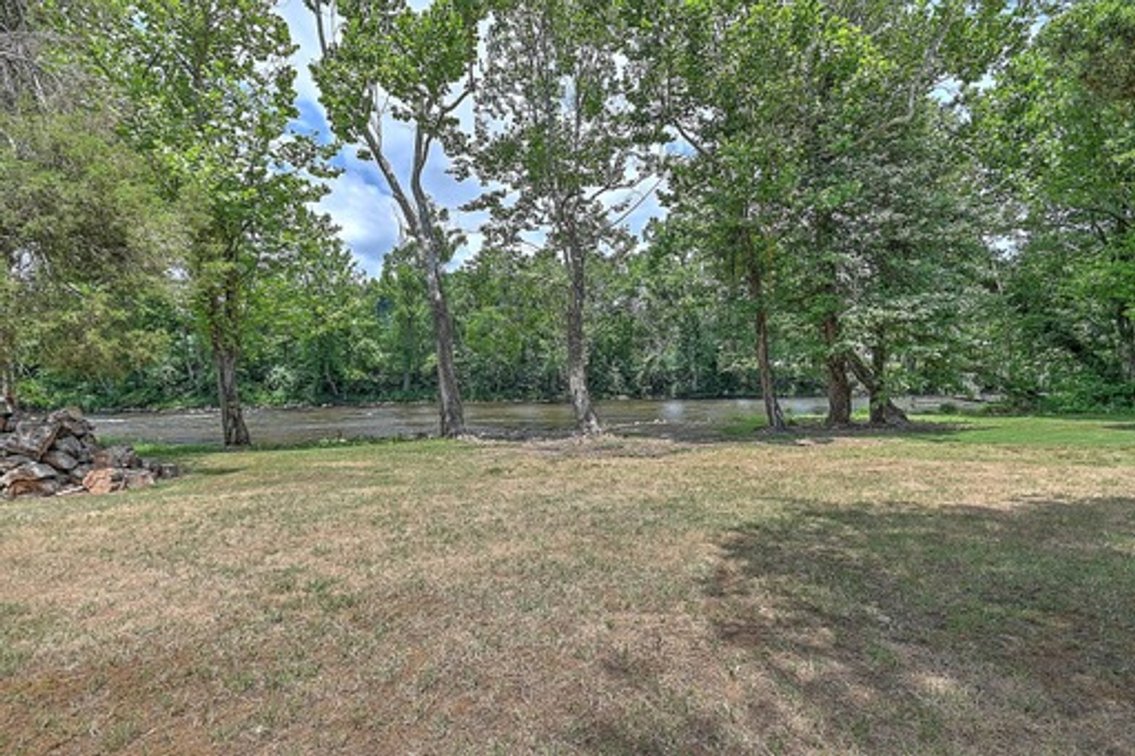 Image for 123 MESSIMER LANE  ELIZABETHTON, TN 37643