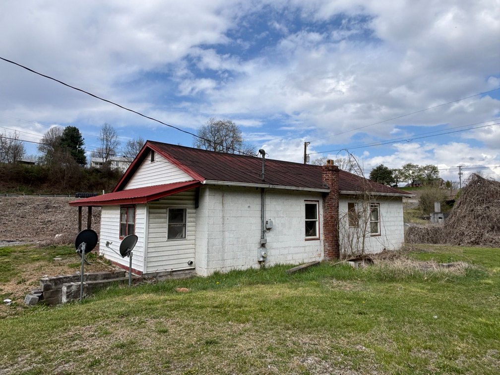Image for MAPLE ST. AND US HWY 58  CASTLEWOOD, VA 24224
