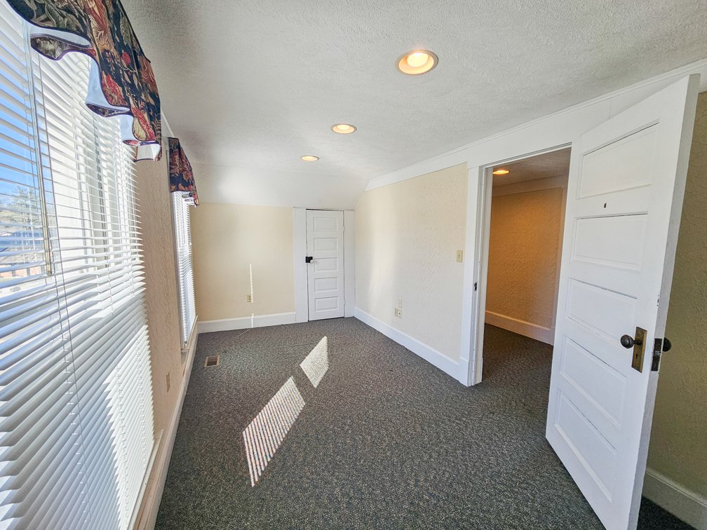 Image for 906 W Main St - 2nd Floor - Abingdon VA