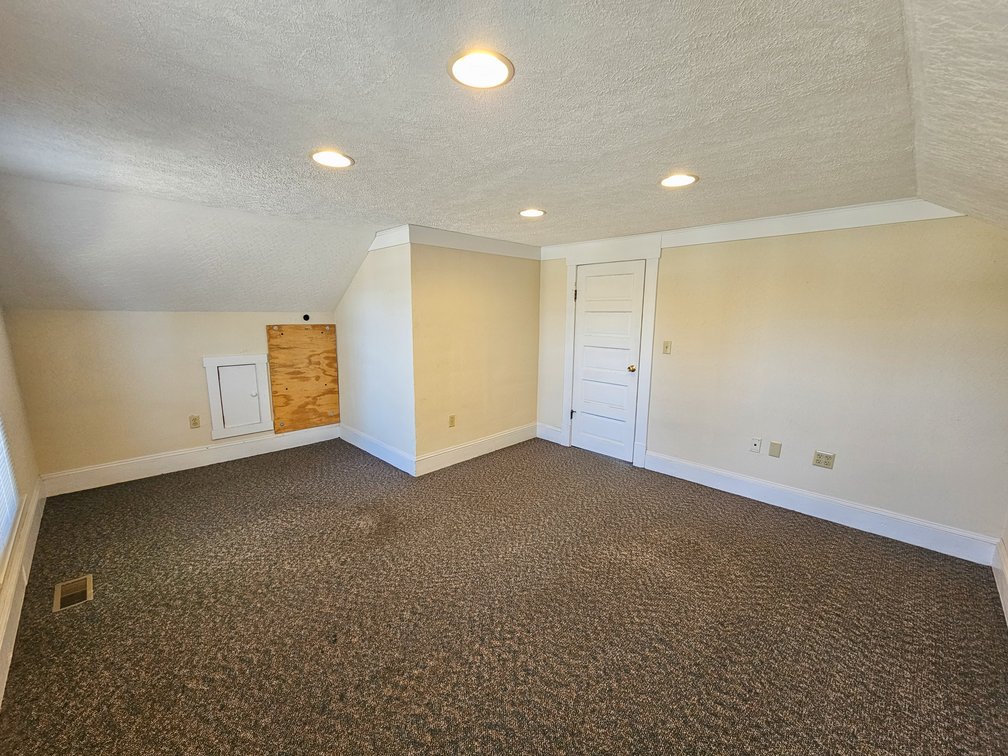 Image for 906 W Main St - 2nd Floor - Abingdon VA