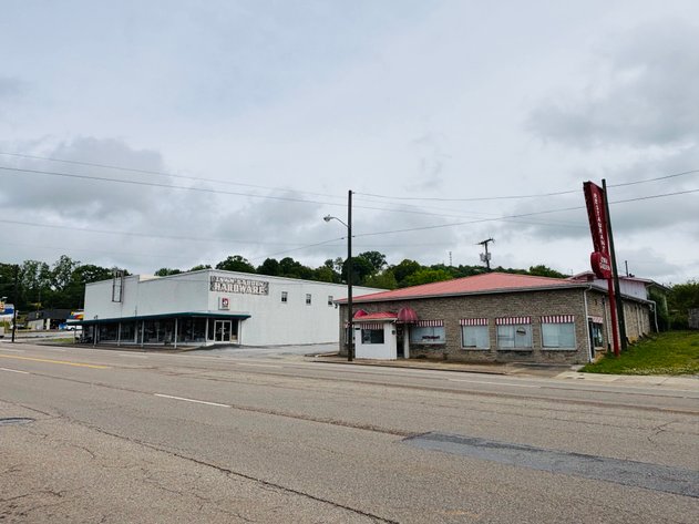 1105 - 1113 LYNN GARDEN DRIVE  KINGSPORT, TN 37665