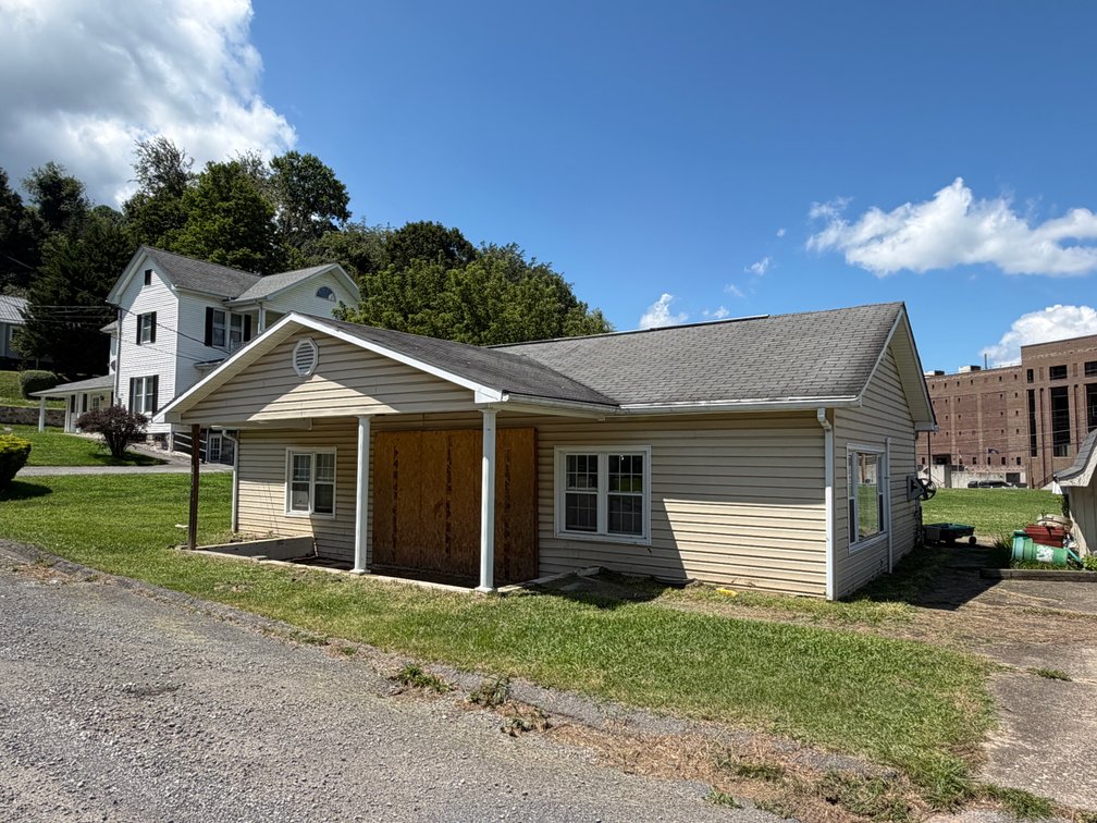 Image for TAZEWELL, VA 24651