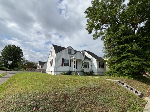 2000 EUCLID AVENUE  BRISTOL, VA 24201