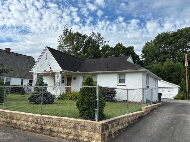1341 CHESTNUT STREET  KINGSPORT, TN 37664