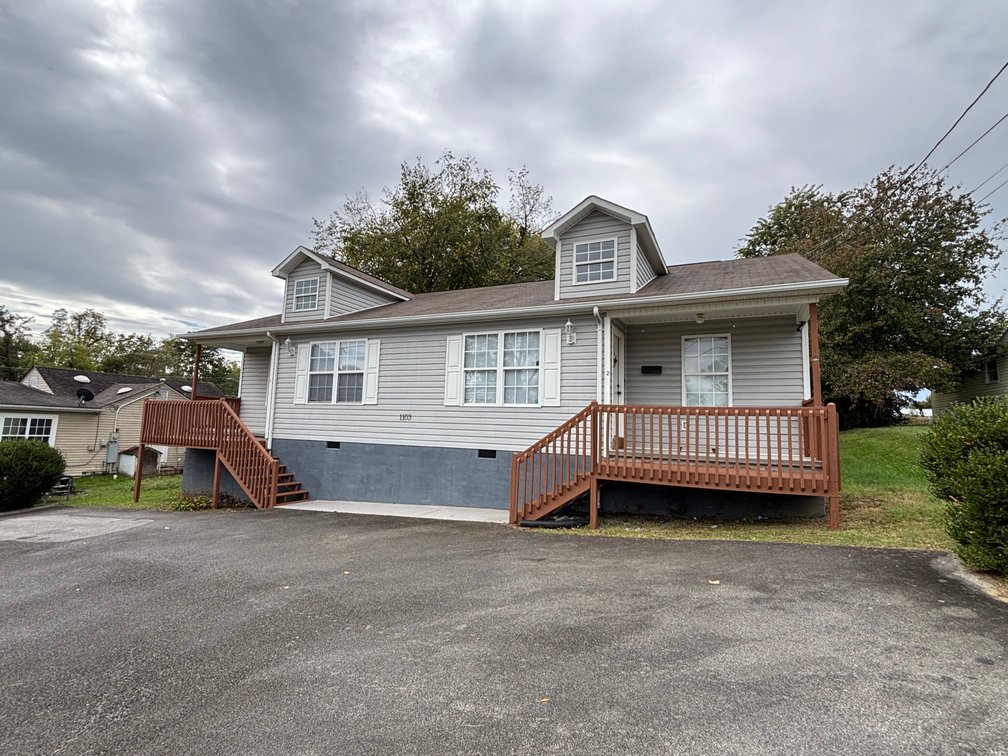 Image for 1103 HIGH STREET  JOHNSON CITY, TN 37604
