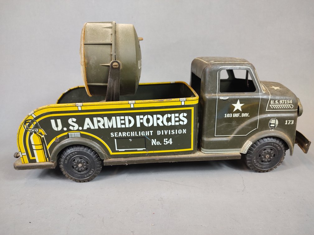 Lumar Tin Truck