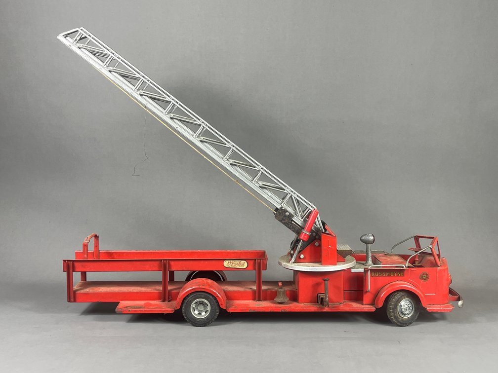 Charles Wm Doepke Mfg Model Ladder Truck