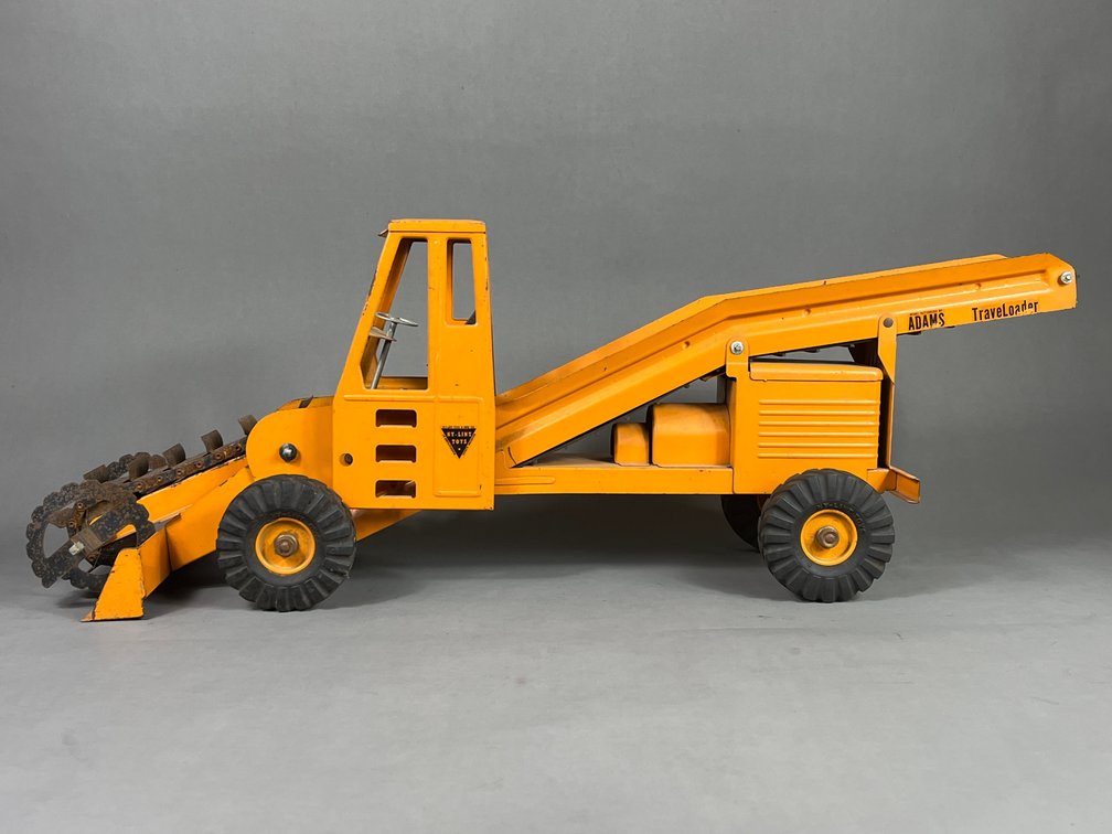 Adams TraveLoader Toy