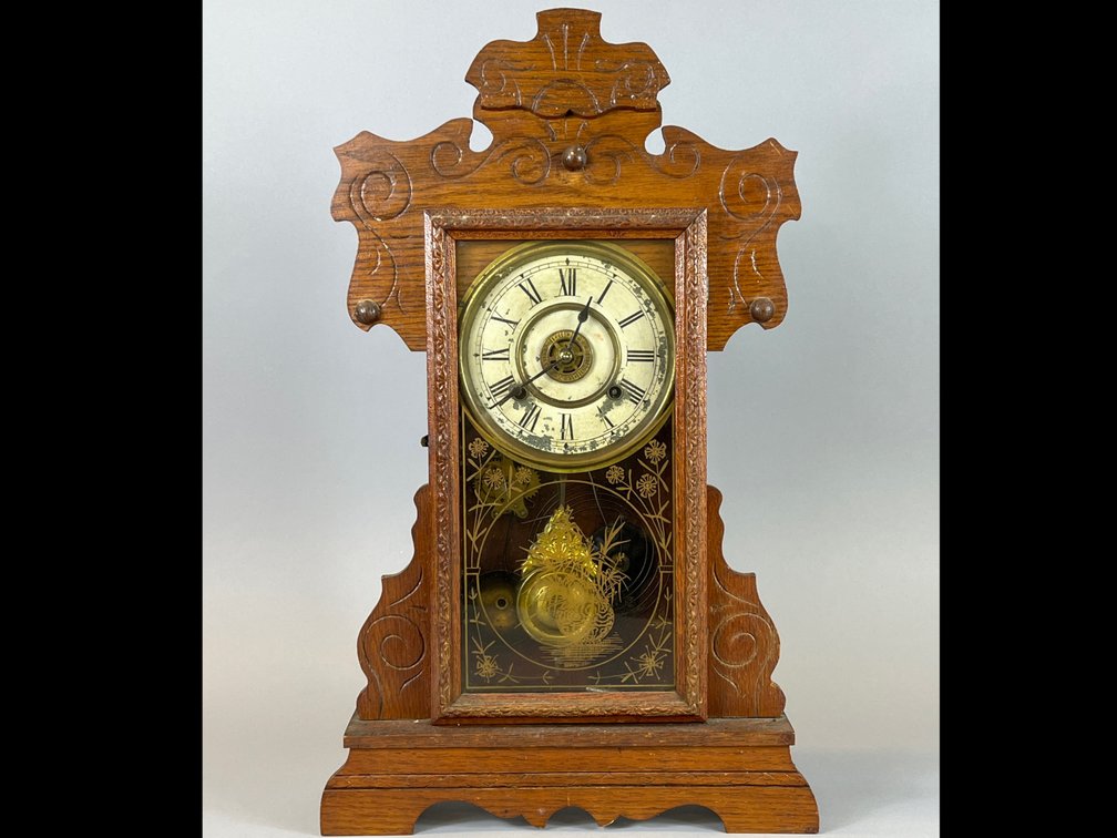 Oak Gingerbread Mantle Clock