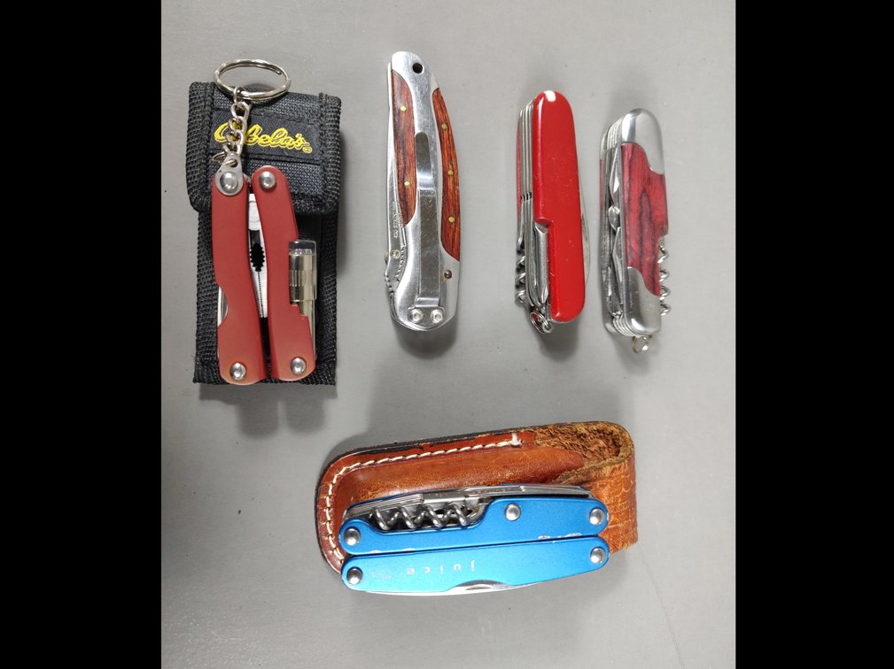 Lot of 5 Pocket Knives