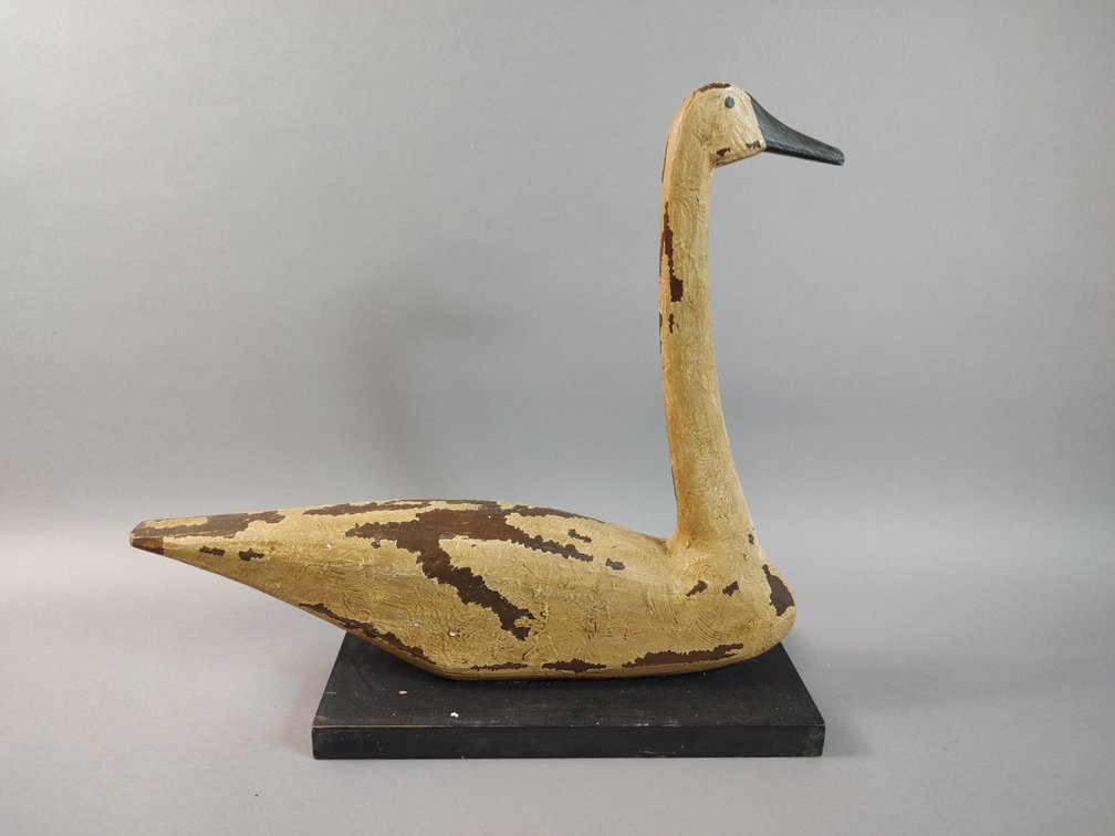 Folky Swan by Unknown Maker 