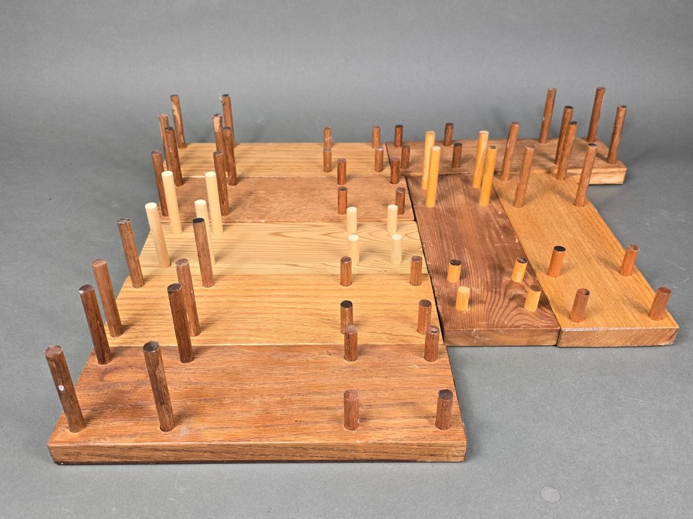 8 Custom Decoy Stands