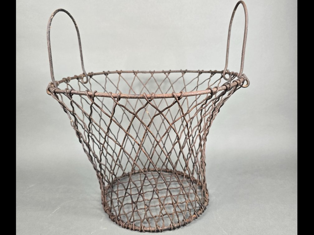 Early Rare & Unique Wire Oyster Basket