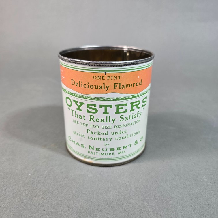 Chas. Neubert & Co. Brand Oyster Can