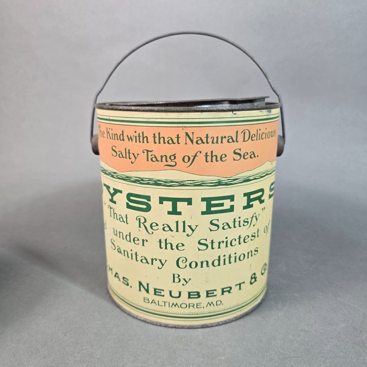 Chas. Neubert & Co. Brand Oyster Can