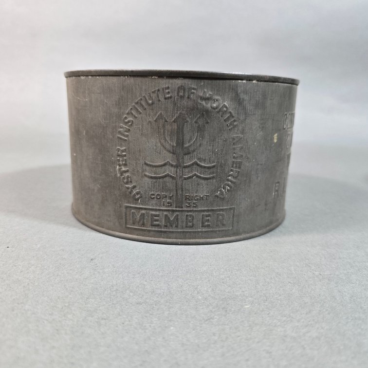 Oyster Institute of North America 1/2 Gallon Can