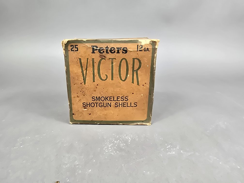 Peters Victor Collector Shot Shell Box