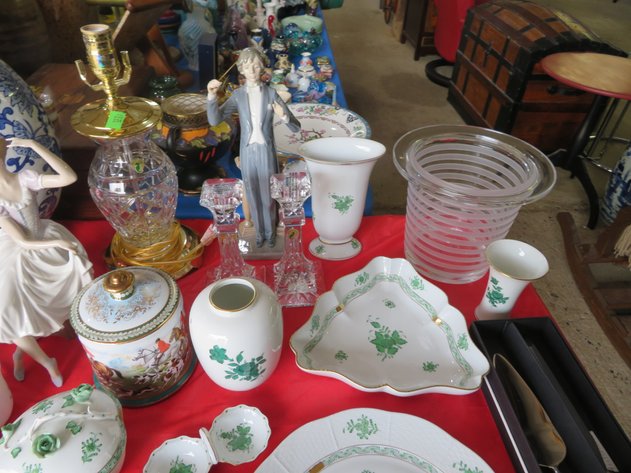 Image for Great Mid-Week Antique and Collectible Sale!