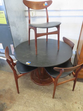 Great Mid-Week Antique and Collectible Sale!