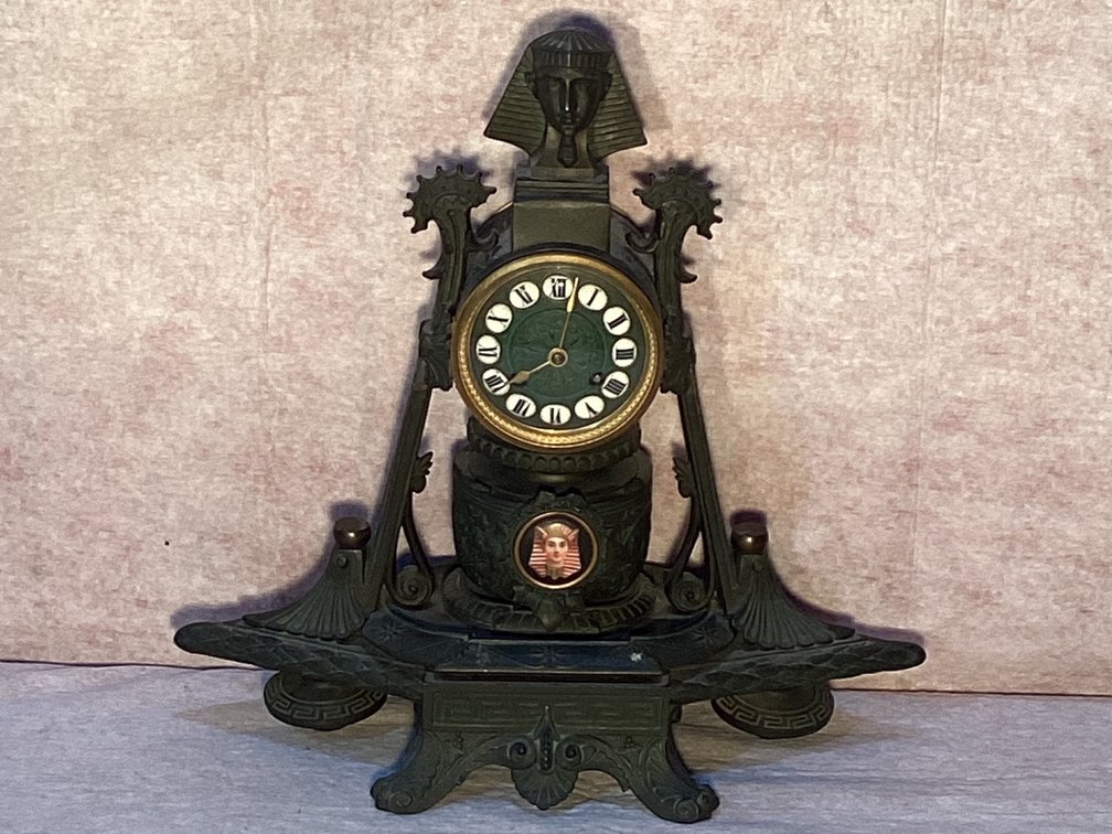 Mantle Clock 