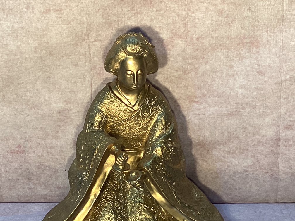 Japanese Lady in Komono Brass Statue 14” Tall 13” Wide