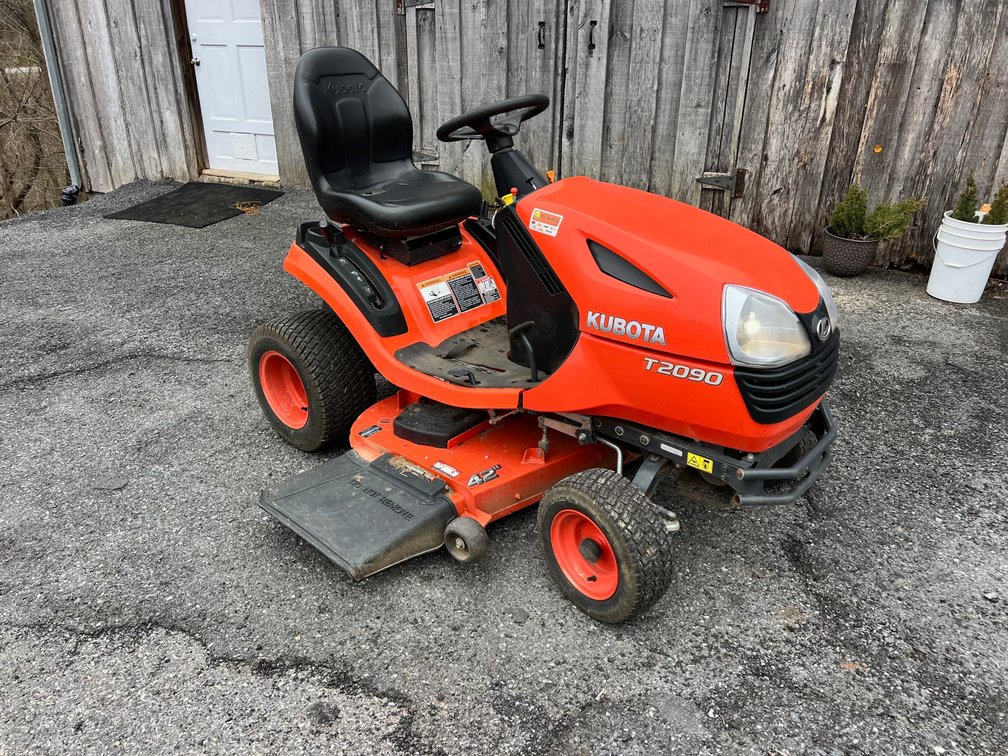 Kubota T2090 Lawn Mower 42” 