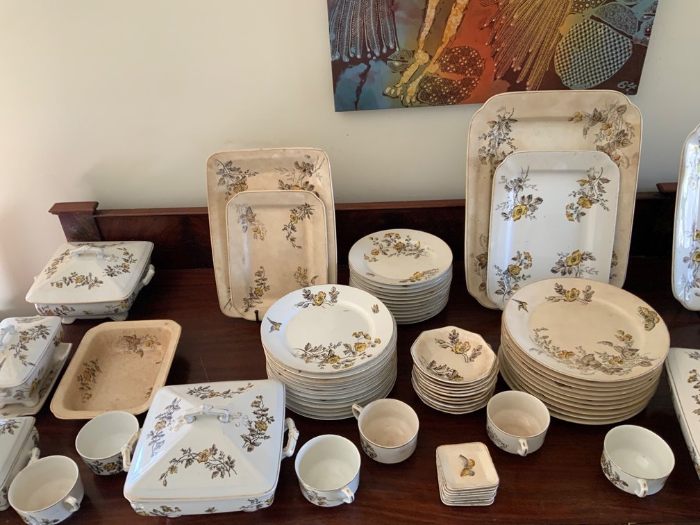 Approx. 103-Piece T&R Boote Semi-Porcelain Dinnerware Set