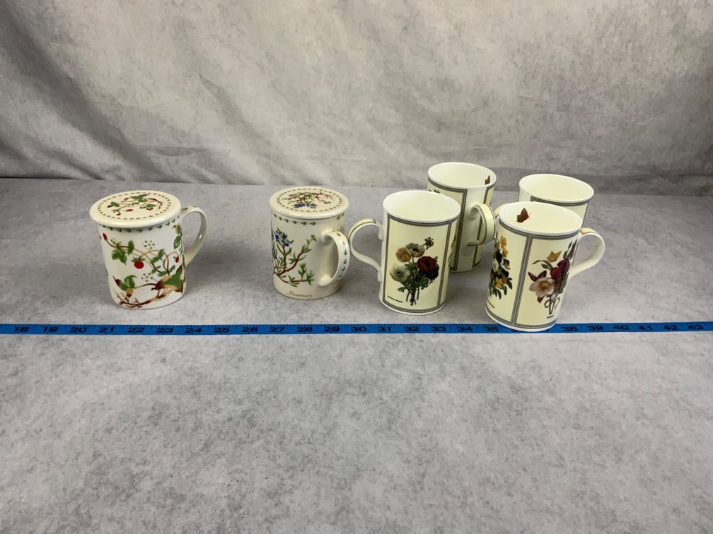 6 Ceramic Floral Mugs