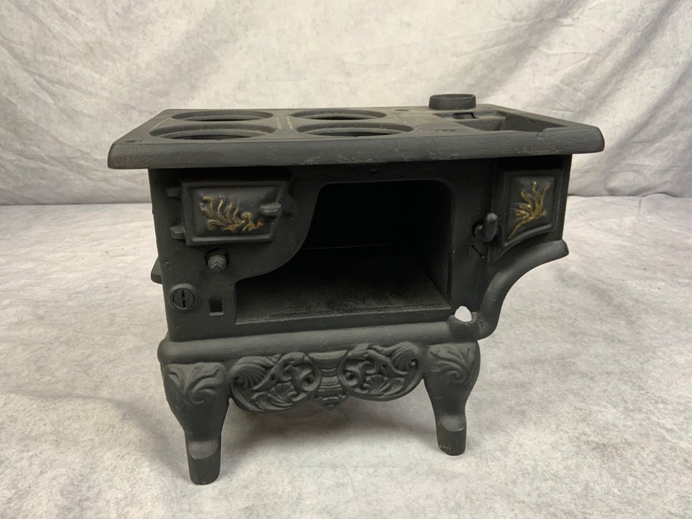 Cast Iron Toy Stove with Decorative Details
