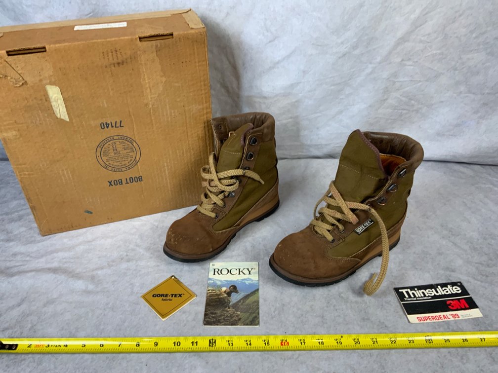 Women's Size 7 1/2 Rocky Boots with Tags
