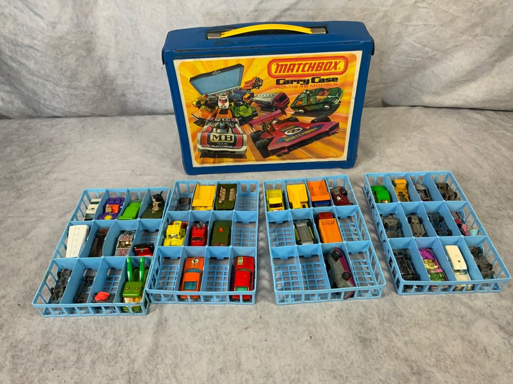 Matchbox Carry Case with 39 Cars