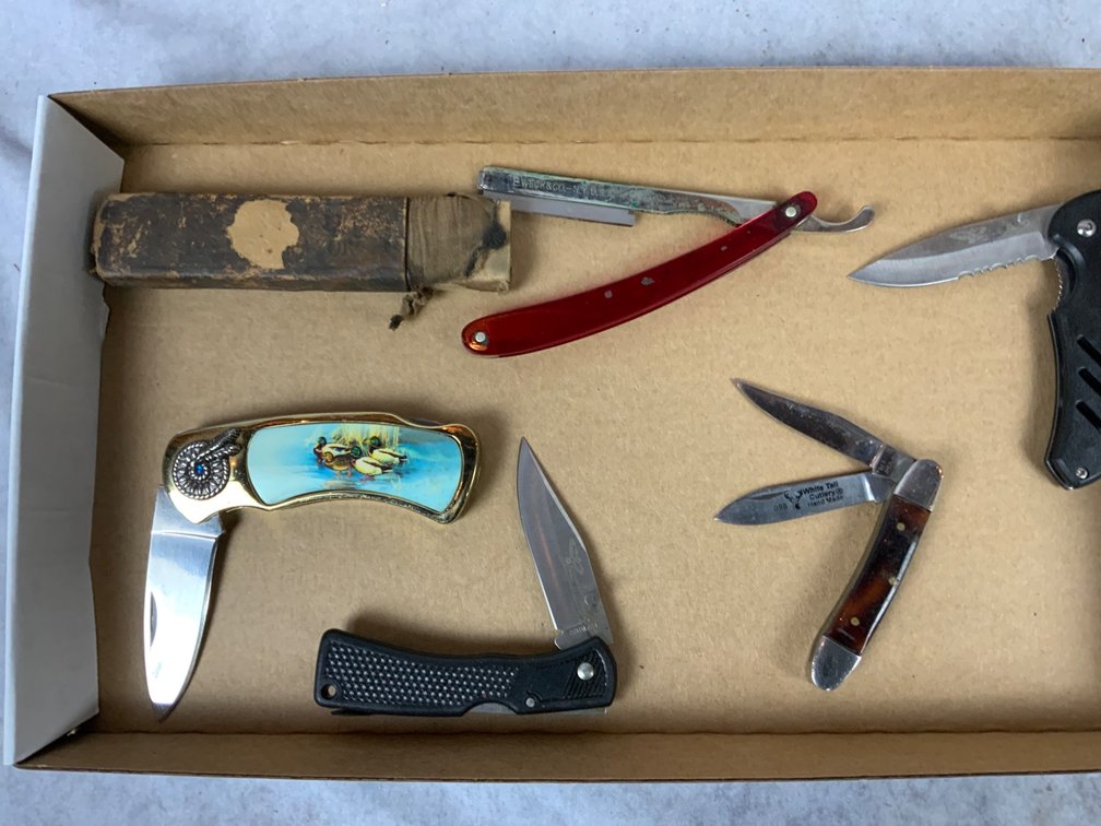 4 Folding Knives and Straight Razor