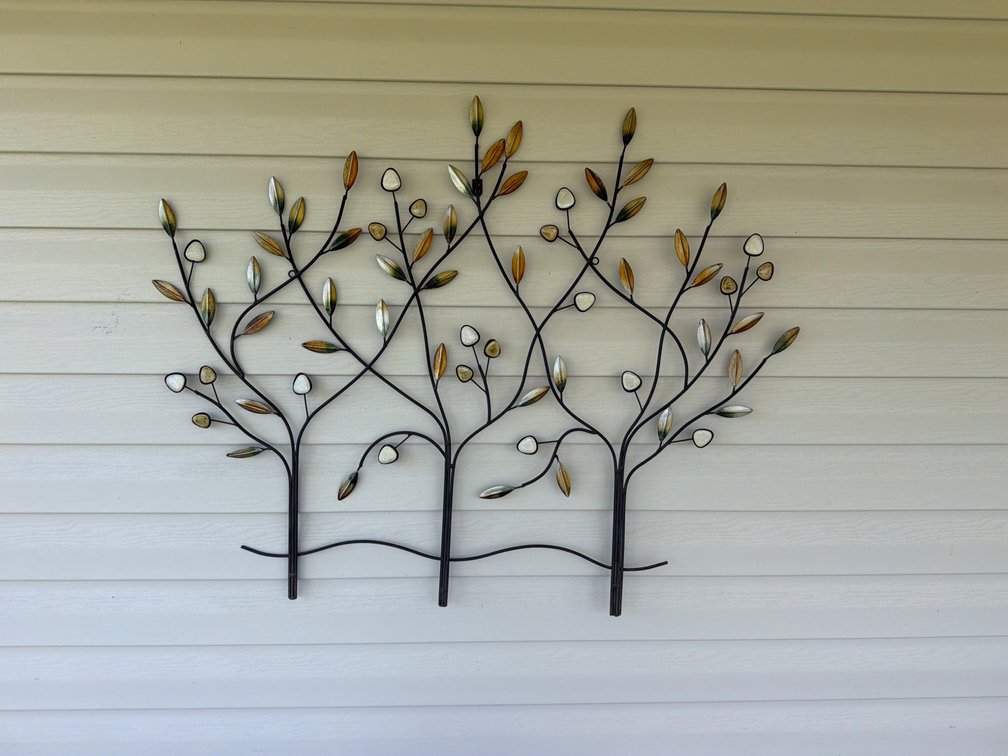 Metal Wall Art and Set of Plant Stands