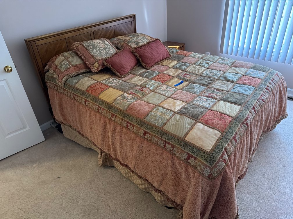 Wooden Headboard Bed with Bedding, 80”x60”