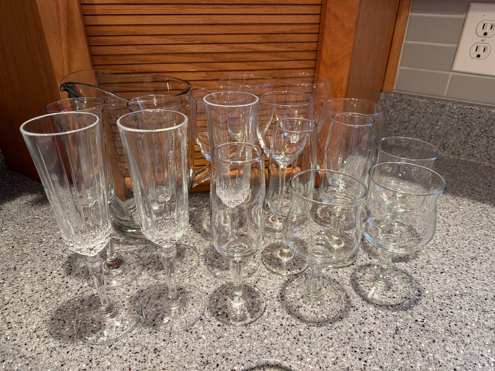 Glassware Set with Pitcher