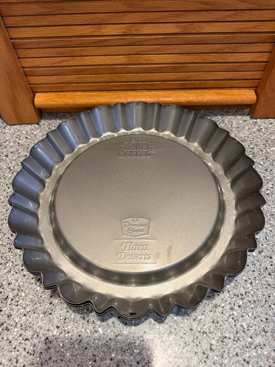 Four Fluted Tart Pans by Duncan Hines