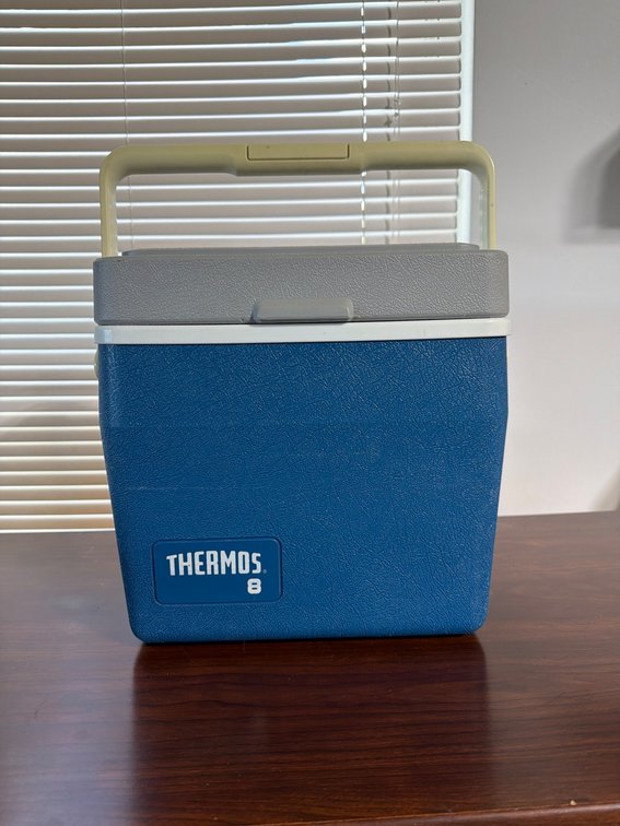 Thermos Model 7703 8-Quart Cooler