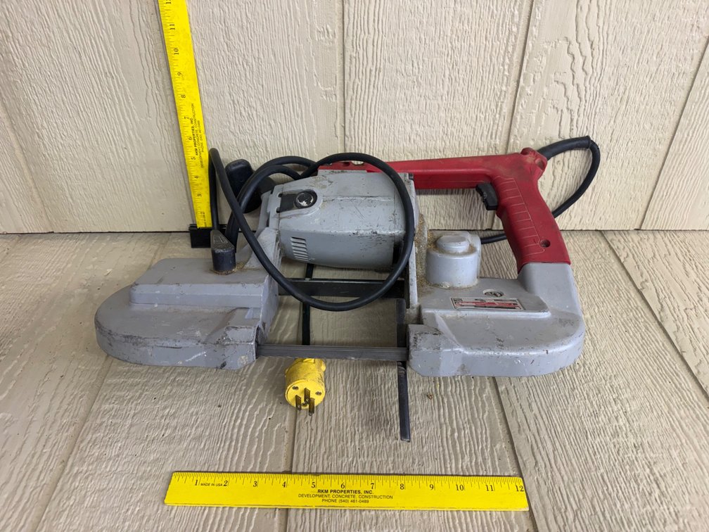 Milwaukee Electric Heavy-Duty Bandsaw