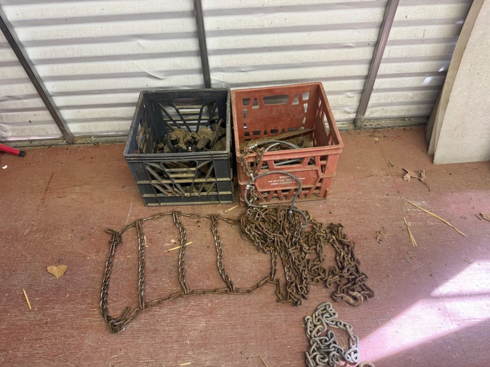 Metal Chains and Hardware