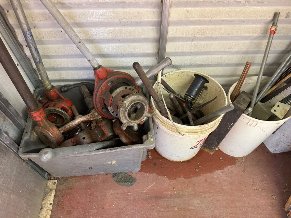 Pipe Threaders and Hand Tools